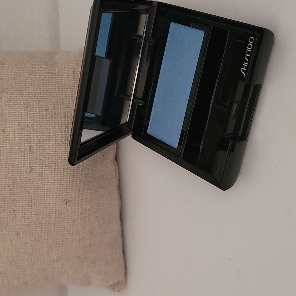 Shiseido Eyeshadow BL 223
